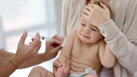 赤ちゃんの予防接種「定期接種」「任意接種」