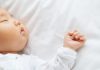 赤ちゃんの寝相が気になるときに知っておきたいこと 状況 状態 原因 対処方法 いろいろ など