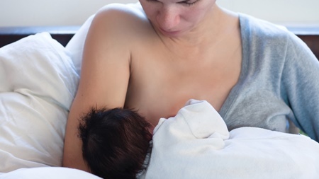 頻回授乳の重要性とは？