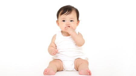 バイバイ・パチパチをする時期の赤ちゃんの特徴