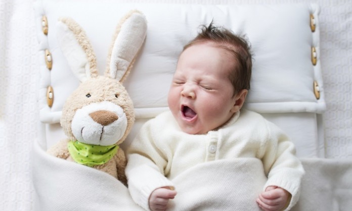 赤ちゃんの睡眠時間について知っておきたいこと