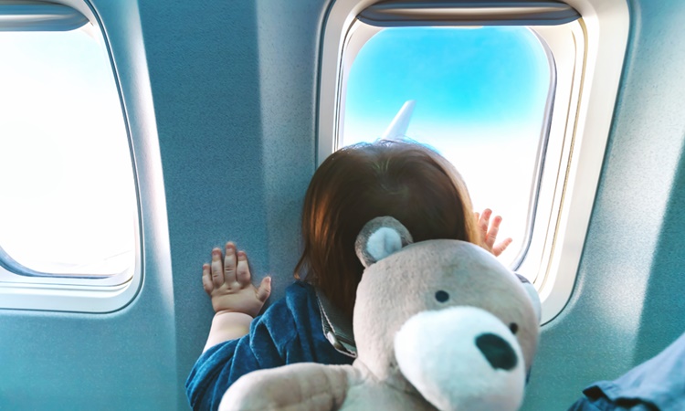 赤ちゃんとはじめて飛行機に乗った時の体験談