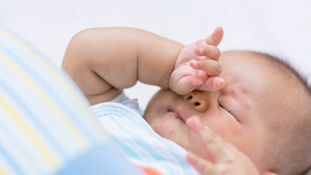 赤ちゃんの目のトラブルと対処法について